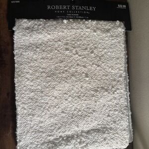 Robert Stanley Home Collection Table Runner White Woven Silver Thread 14"x72"new